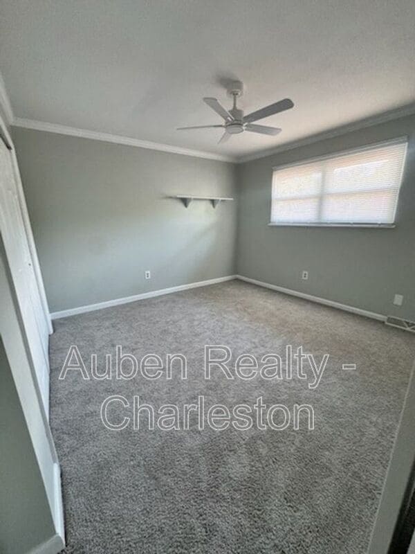 Photo - 730 Harbor Ln