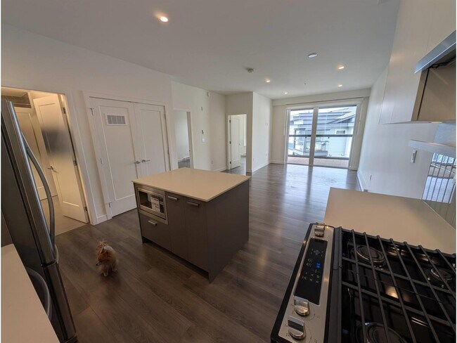 Photo - 13777-1375A 75a Ave Unit 4FL