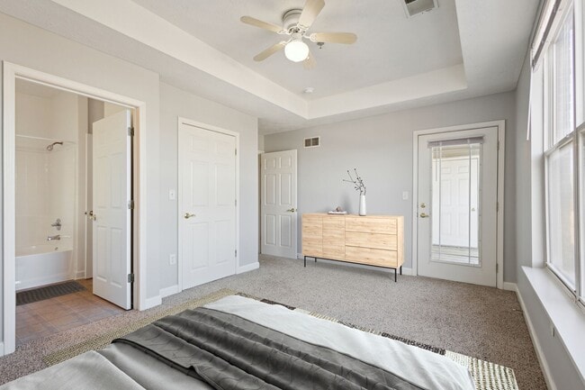 Oxford - 1 Bed / 1 Bath - 922 Sq.Ft.