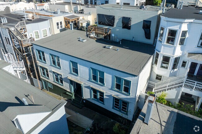 Exterior alternativo - 829-833 Union St