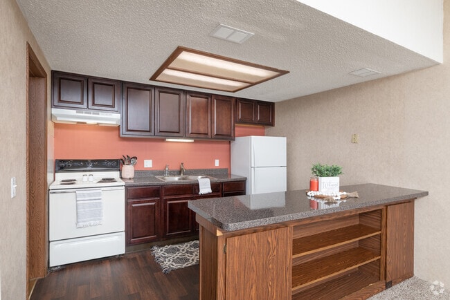 Kitchen - 1BR, 1BA - 600SF