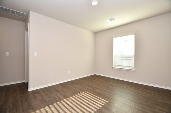 Photo - 8110 Wollemi Pne Rd