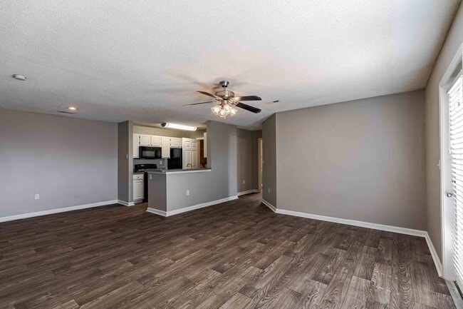 Huntington Chase Apartments