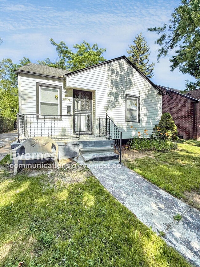 Photo - 18775 Grandville Ave House