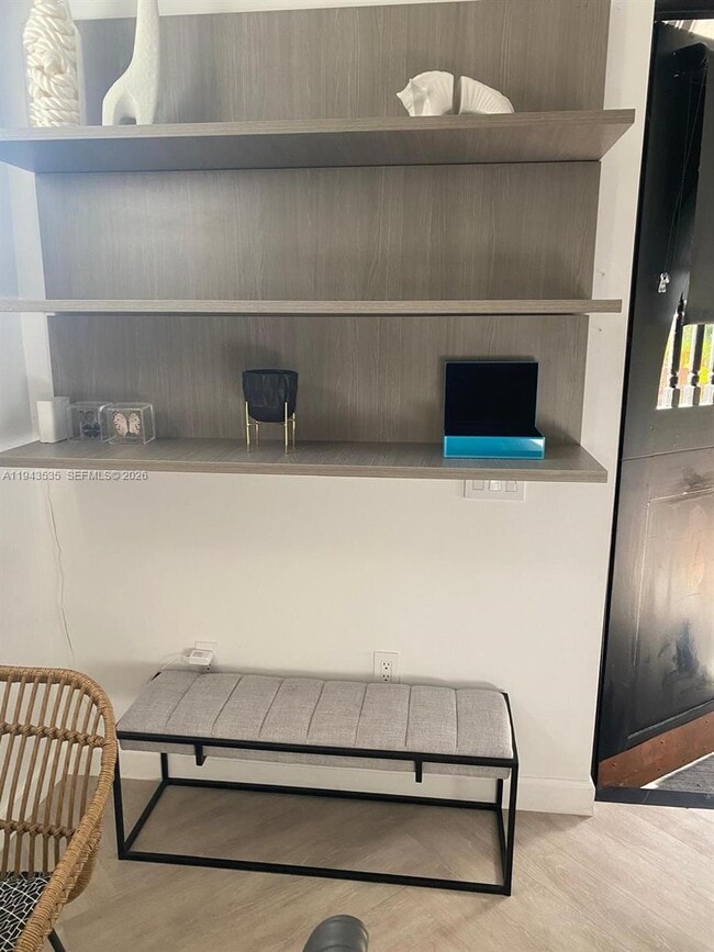 Photo - 1321 Asturia Ave Unit REAR