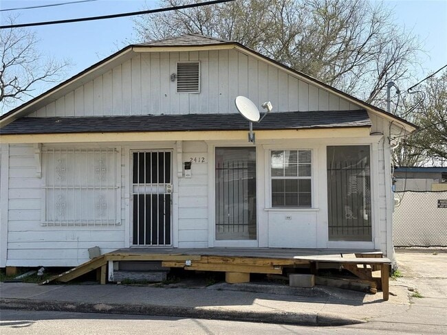 Photo - 2412 Fulton St House