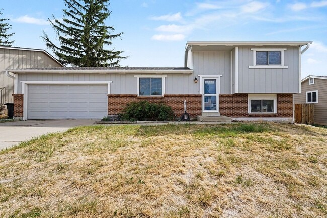 Building Photo - Exceptional and spacious three bedroom, two bath home in Thornton.