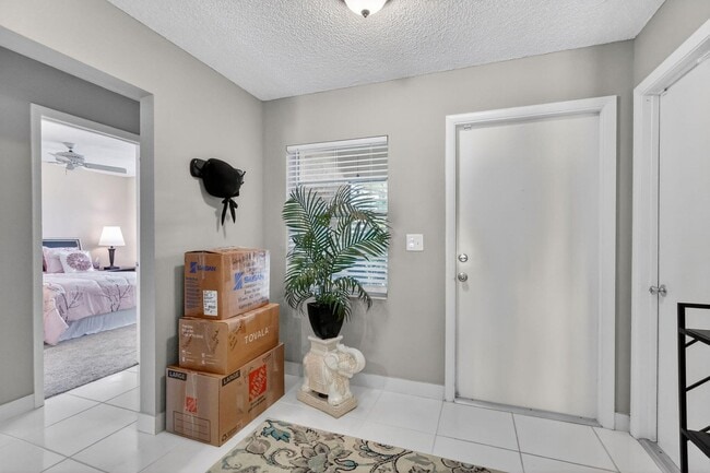 Photo - 6357 Overland Dr