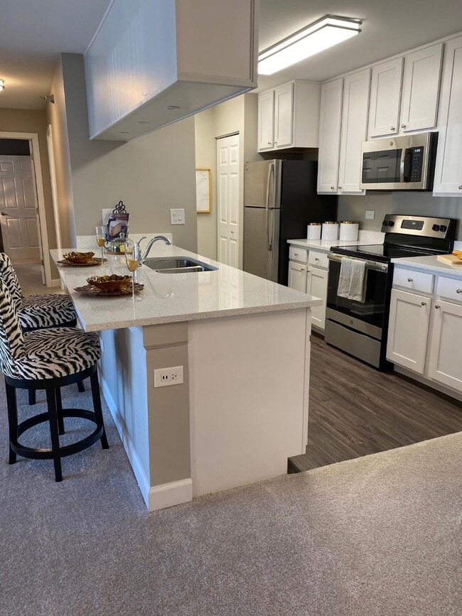 The Wheatlands Apartments For Rent in Buffalo Grove, IL
