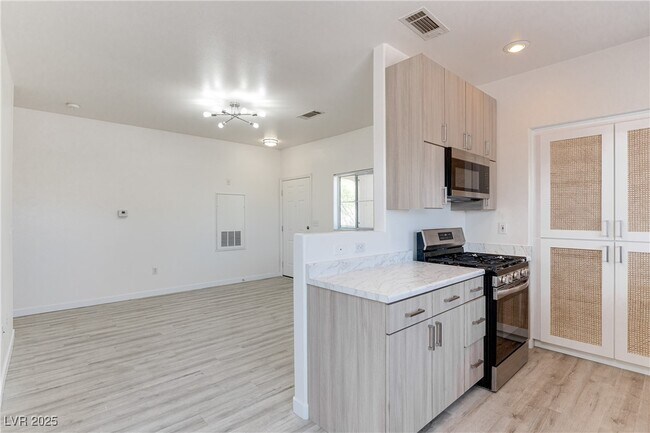 Photo - 1301 Red Gable Ln Unit 204