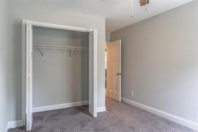 Photo - 1040 W Indiana Ave