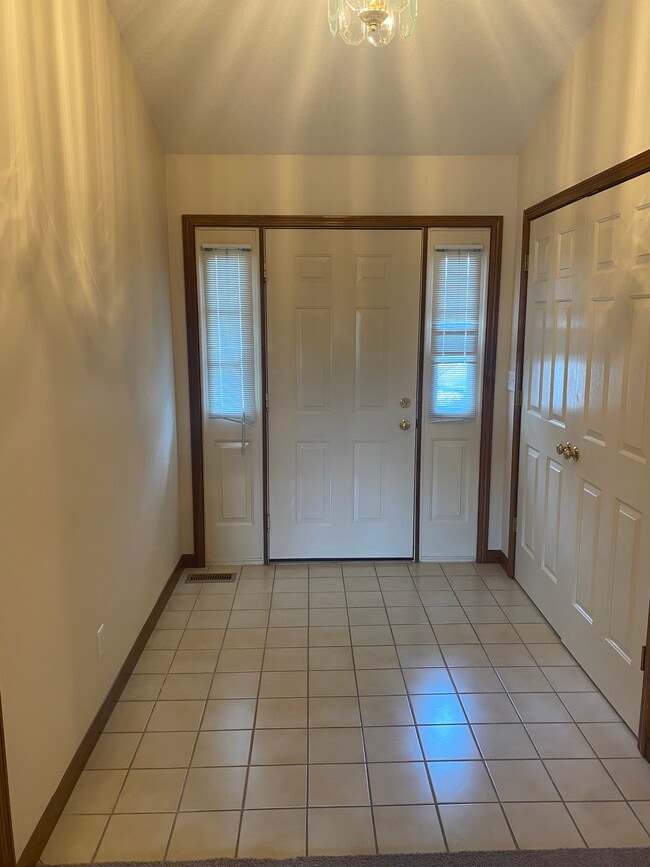 Building Photo - 2928 E Buckskin Dr Unit 2928
