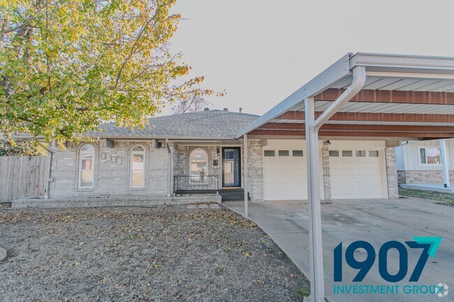 Building Photo - 1008 NW 6th St Rental