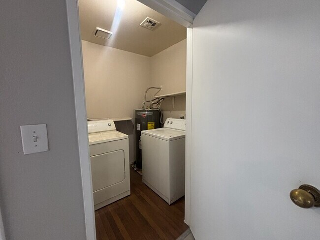 ½ OFF First Month's Rent! Updated 2 Bed | 1 Bath Apartment with In-Unit Washer & Dryer
