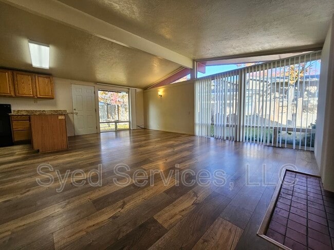 Photo - 1919 S Orchard St