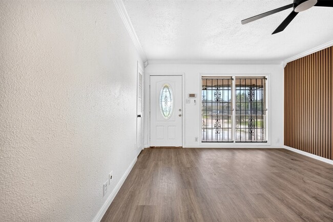 Photo - 9211 Clearway Dr