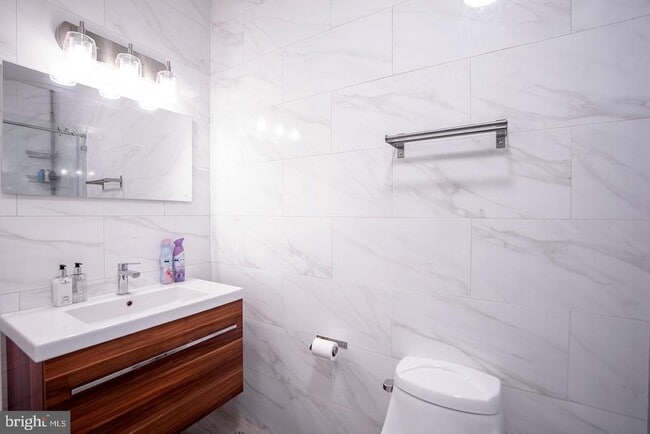 Photo - 19 N 3rd St Unit 5