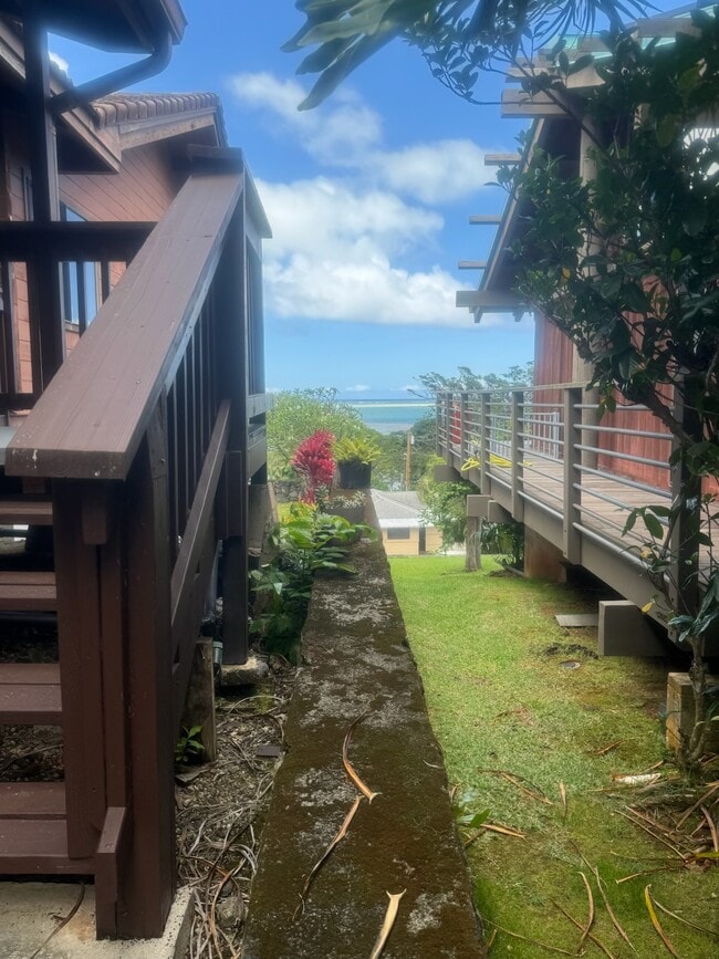 Peekaboo view of Kaneohe Bay - 47-445 Lulani St Apartment Unit A