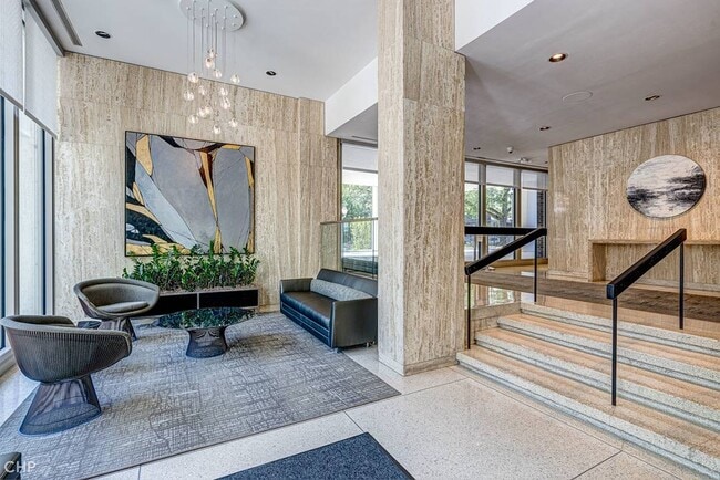 Lobby - 88 W Schiller St Unit 1606L