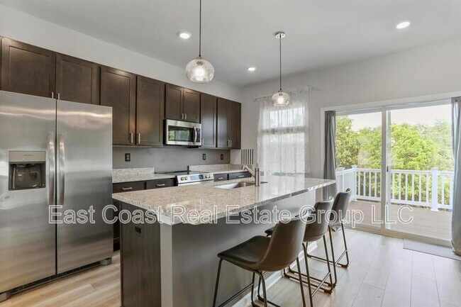 Photo - 163 Cooperage Rd