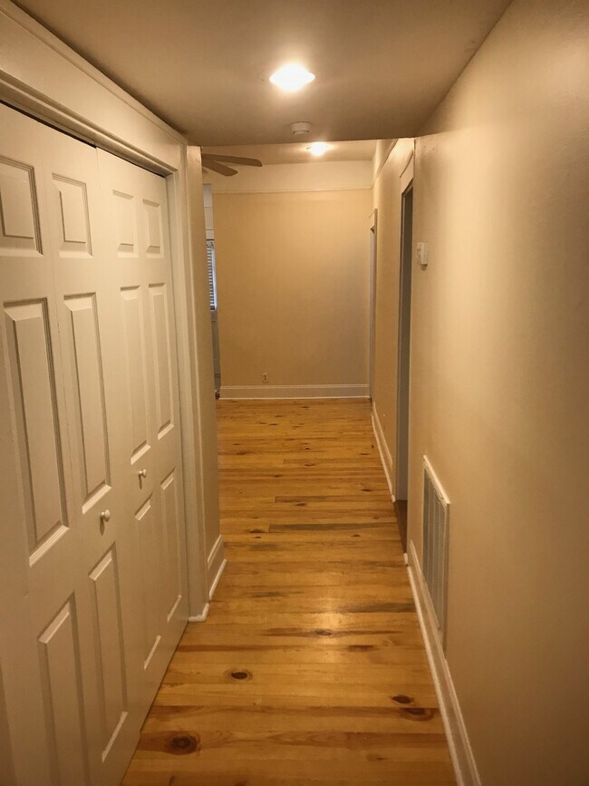 Photo - 823 Heidt St