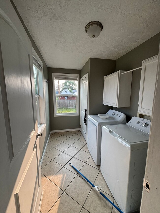 Photo - 2114 Barth Ave