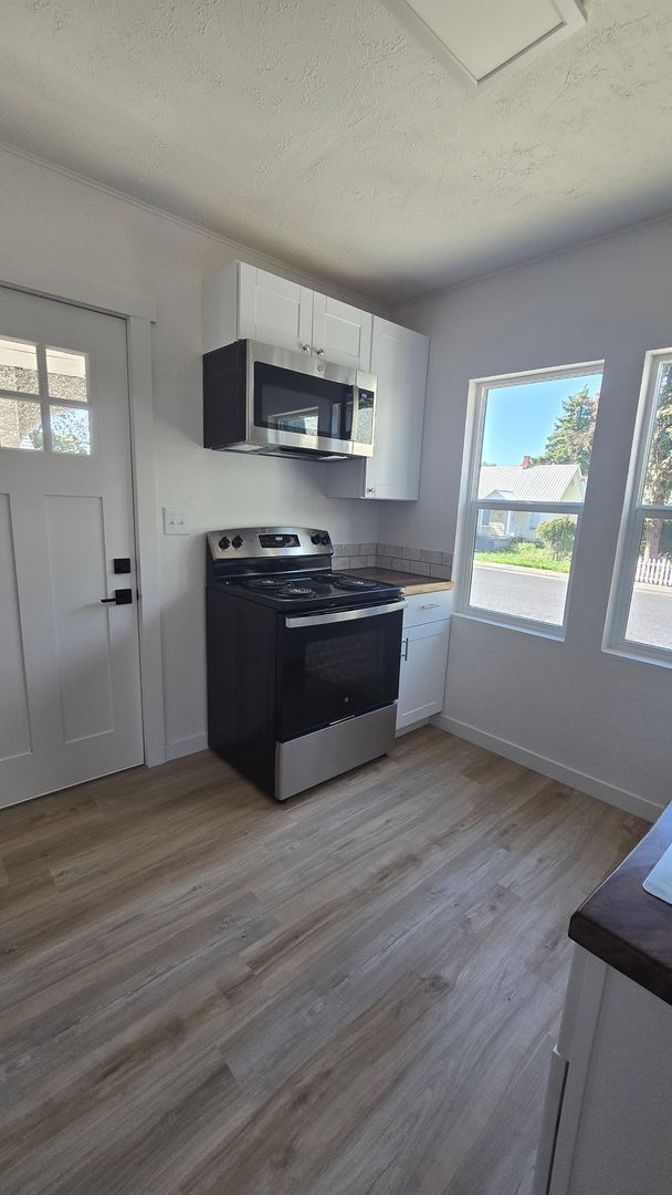 Photo - 633-635 2nd St Unit 635
