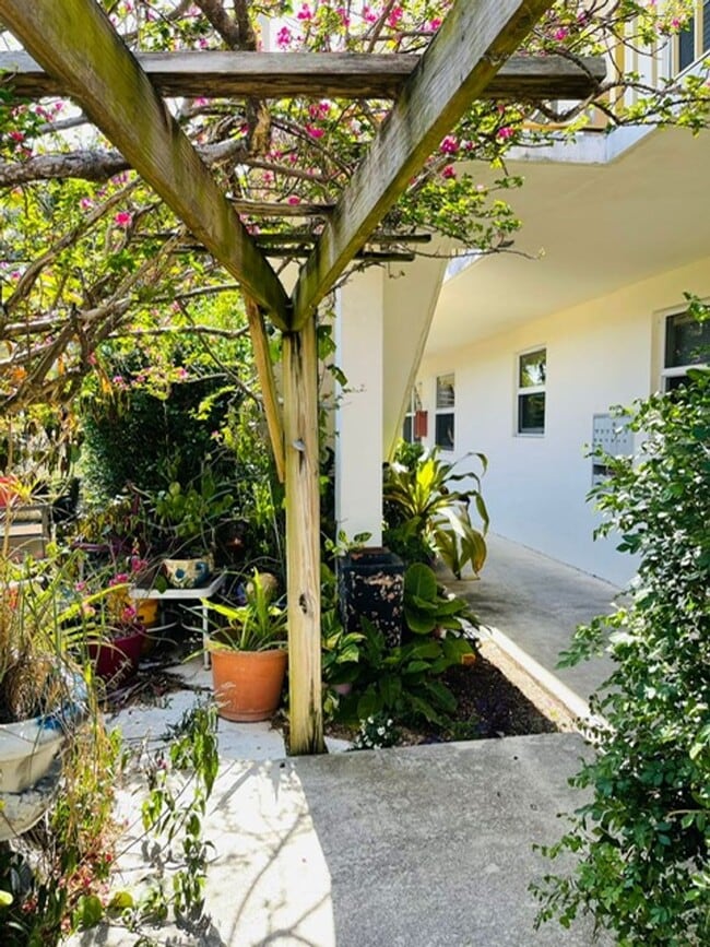 Photo - 1609 S Federal Hwy Lake Worth, FL 33460