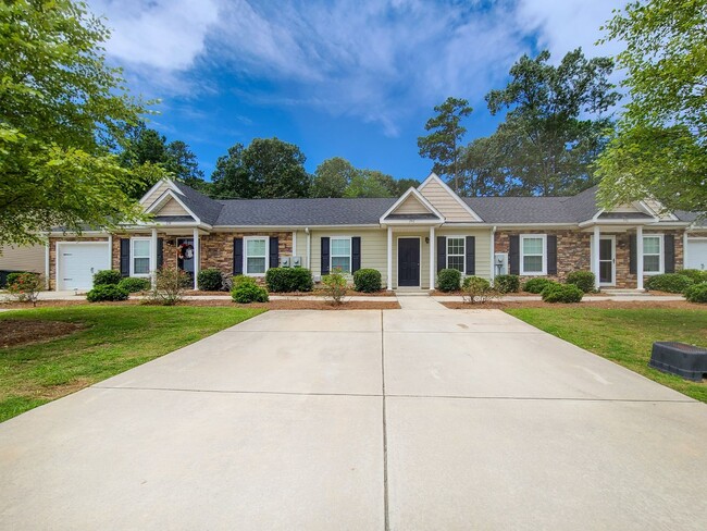 Photo - Conveniently Located Townhome off Exit 5!