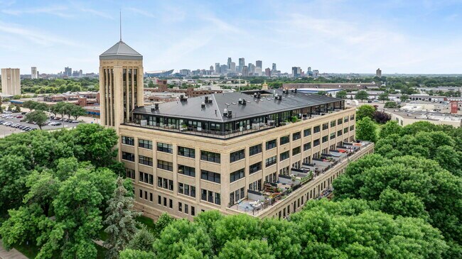 730 Stinson Blvd Unit 418