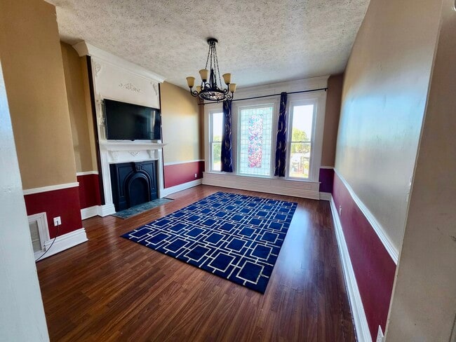 Photo - 1816 W Jefferson St Unit 2