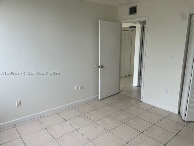 3601 SW 117th Ct Unit 9-301
