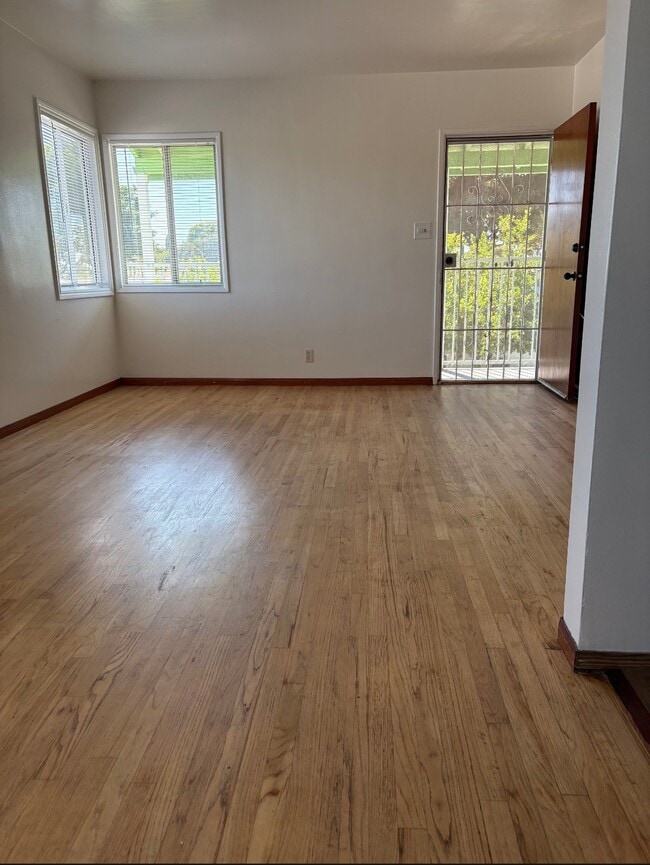 Building Photo - 9800 San Carlos Ave Unit 9800 San Carlos C