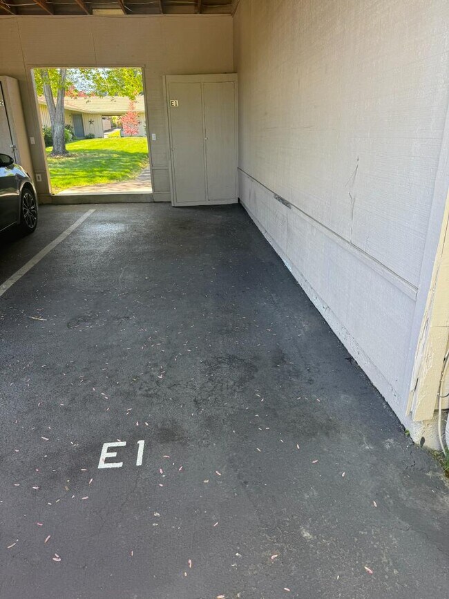 Photo - 300 Shafer Ln