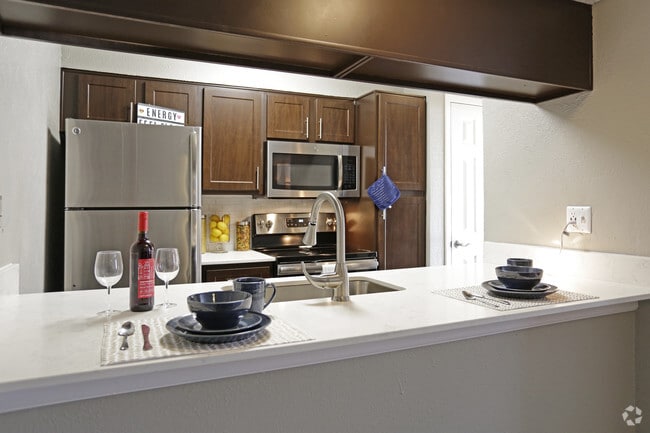 Interior Photo - Infinity on the Oaks Rental