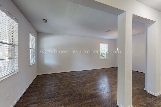 Photo - 3208 Grant St