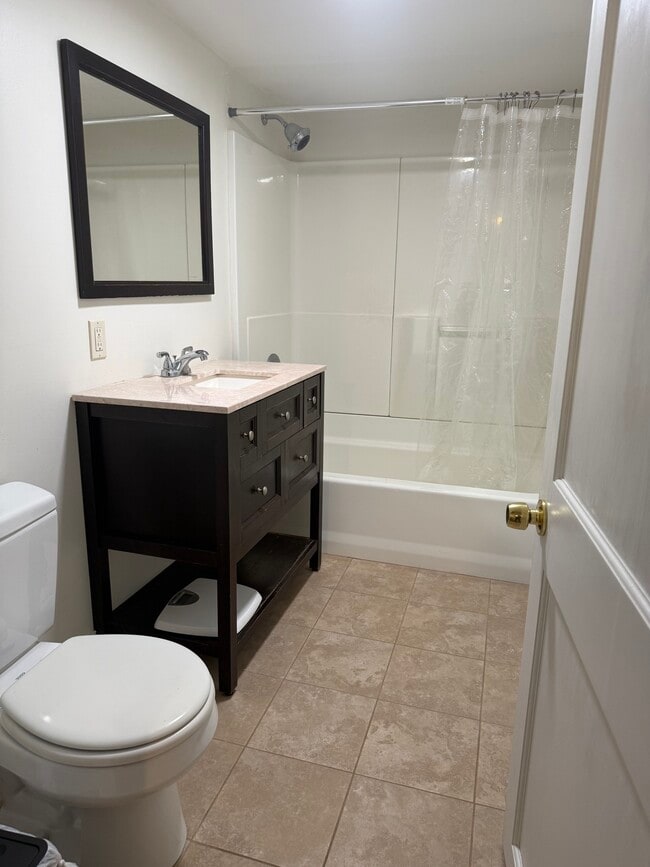 Photo - 150 Spencer St