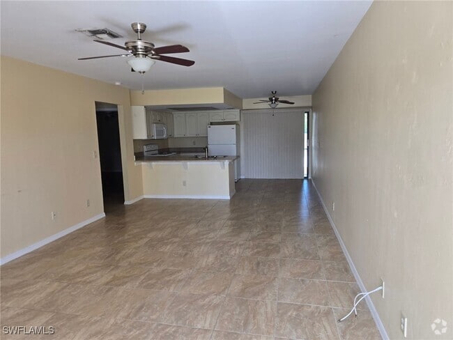 Building Photo - 4964 Vincennes St Unit 103 Rental