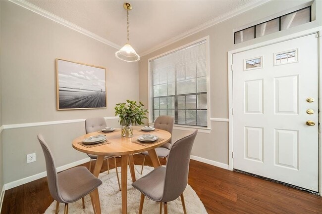 Photo - 2300 Leon St Unit 101