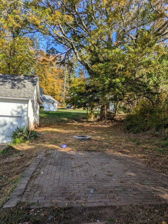 Photo - 34 New Britain Ave