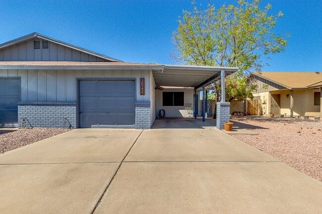 Photo - Modern 3 BD 2 BA Home on Mesa/Chandler/Tempe Border!
