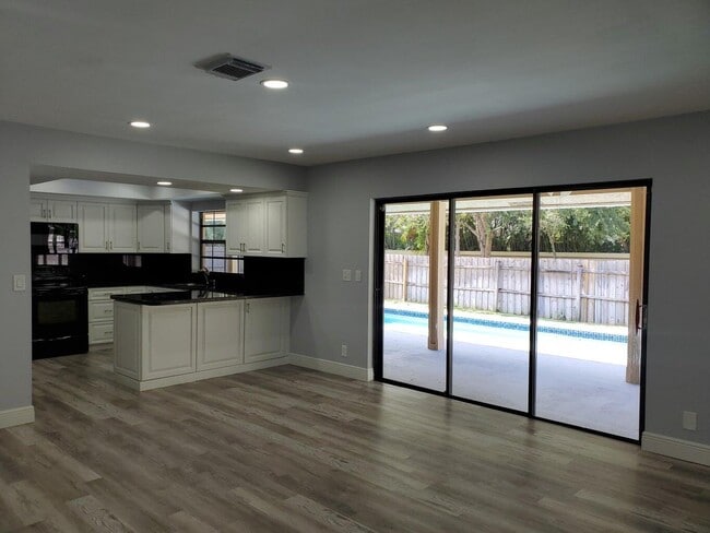 Photo - 4497 Sugar Pine Dr