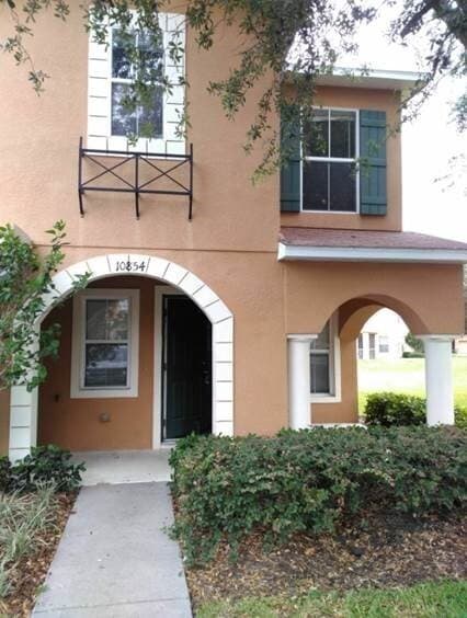 Building Photo - Spacious townhome in Riverview!