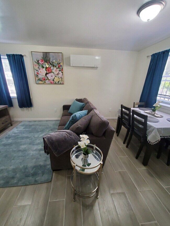 171 W Kingsbridge Rd Unit SI ID1497911P