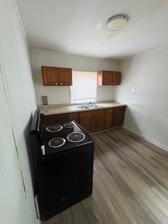 Photo - 510 Saluda Rd