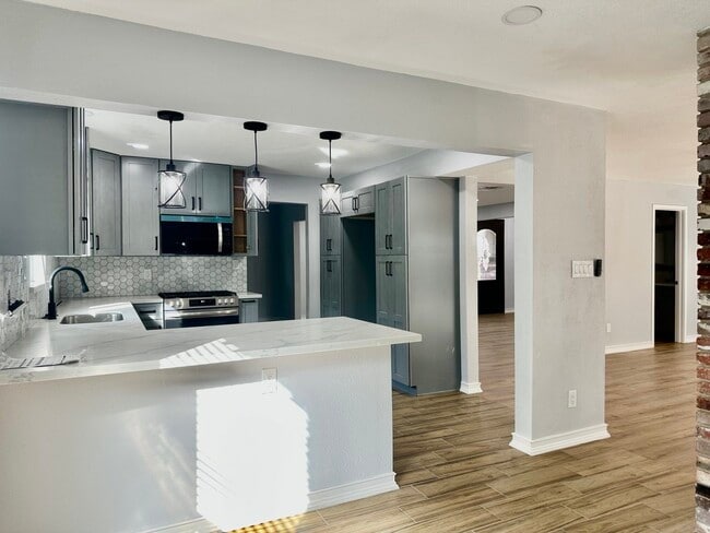 Photo - 10615 Piping Rock Ln