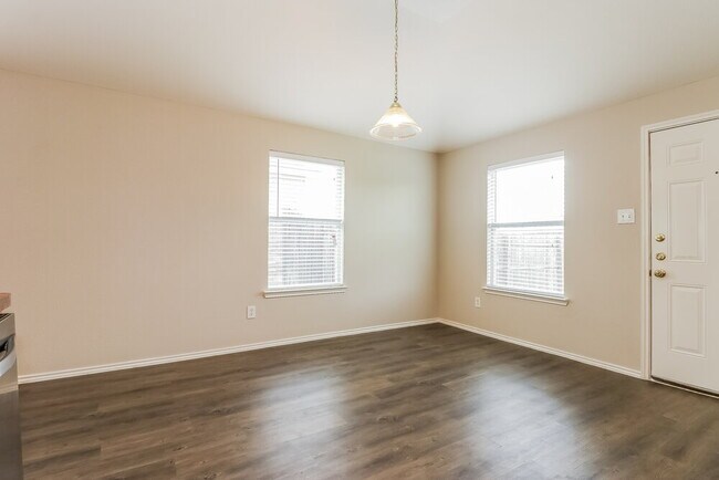 8020 Summer Stream Dr