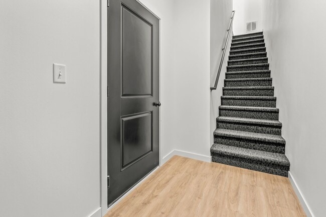 Photo - Twin Oaks Apartments