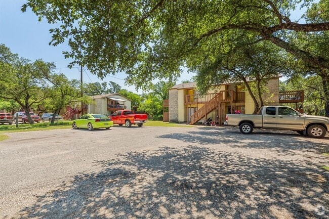 Building Photo - 302 Algerita Dr Rental