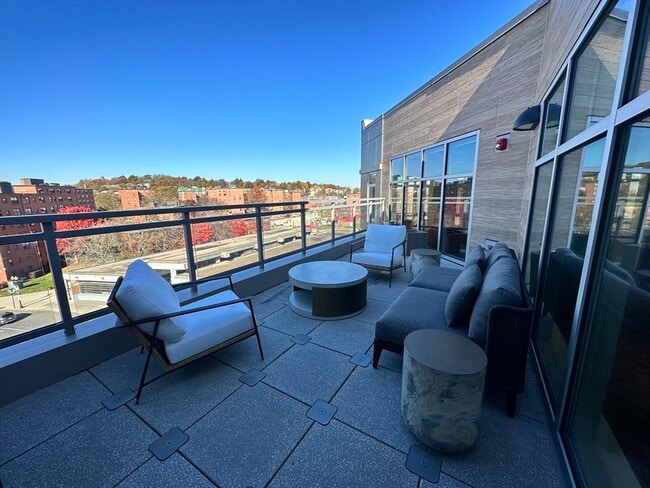 Photo - 250 Centre St Unidad 102